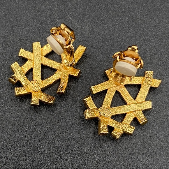 Vintage Signed Butler Abstract Rhinestone Studded Bird Nest Earrings clip on - Picture 5 of 11